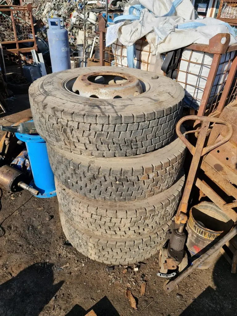 Jante+ Anvelope tractiune 315/80 R22.5 – poza 4